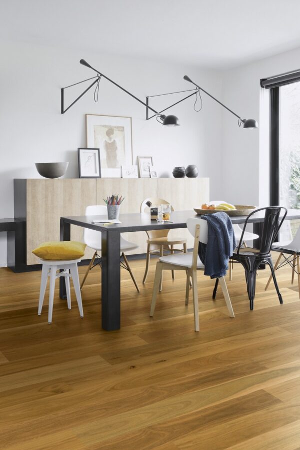 Brushed spotted gum 1 strip matt